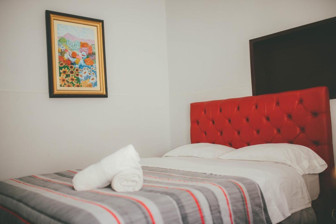 Hotel Excalibur Lima Bagian luar foto