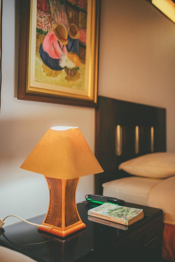 Hotel Excalibur Lima Bagian luar foto