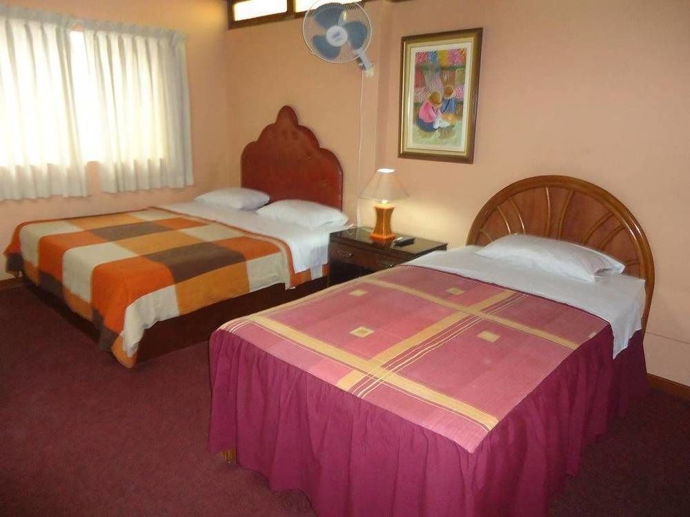 Hotel Excalibur Lima Bagian luar foto